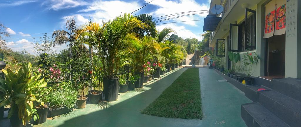 Yes Paradise Kandy Bagian luar foto
